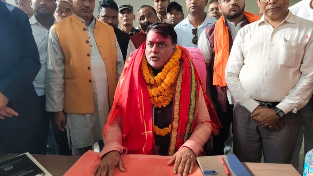 मधेश प्रदेशका मुख्यमन्त्री जितेन्द्र प्रसाद सोनलले पदभार ग्रहण गर्दै ‘हेल्लो सिएम’ कार्यक्रमलाई निरन्तरता
