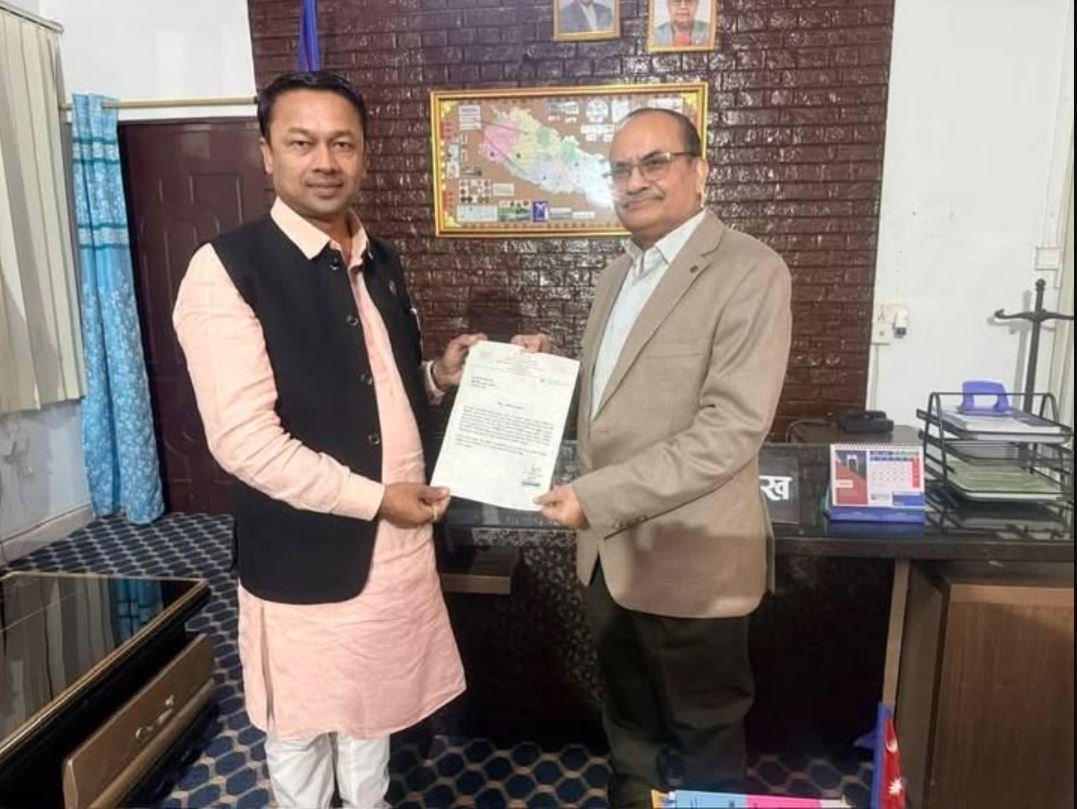 सरोजकुमार यादवको राजीनामा, मधेस प्रदेश सरकारमा पद खाली