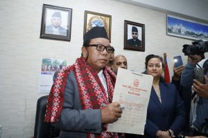 तीन वर्षमै मन्त्रालयको आधार तयार गरी जिम्मेवारी युवालाई सुम्पिन्छु : मन्त्री महावीर पुन,
